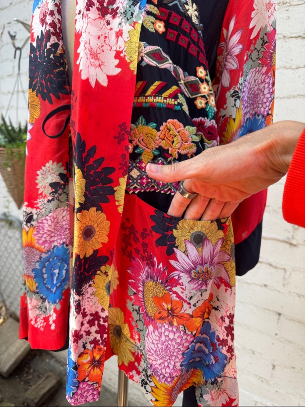 Johnny Was Mishka Rose Embroidery Silk Kimono Size Petite XS - Picture 10 of 14
